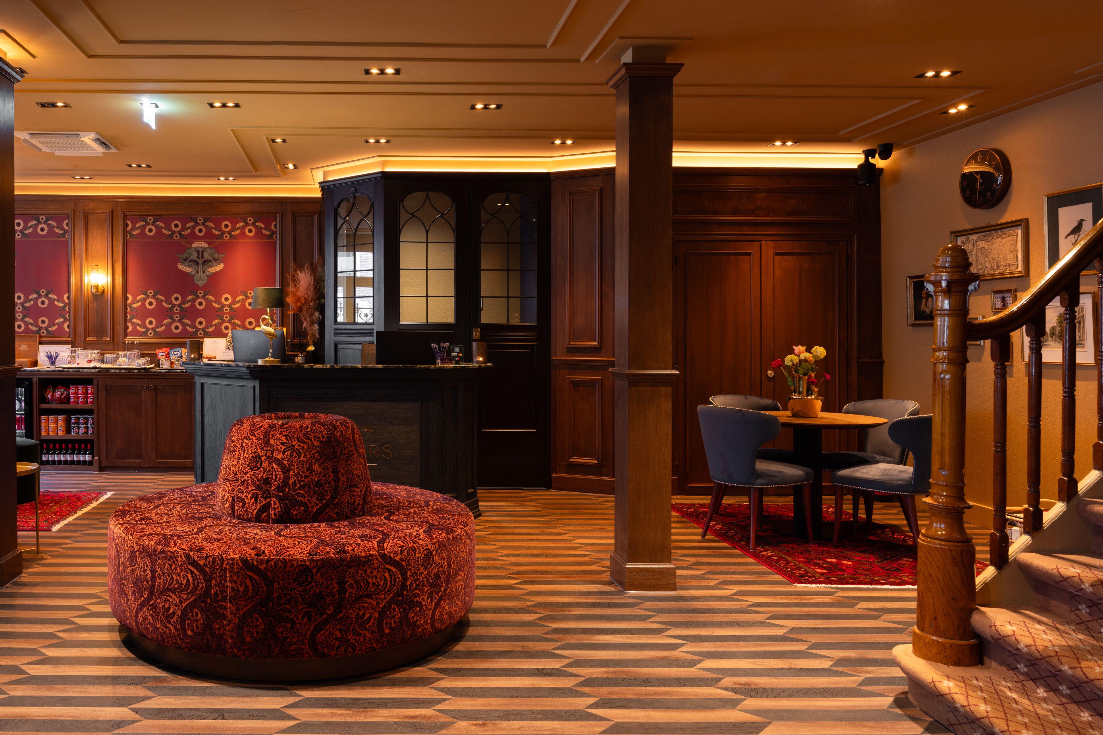 12 Romantic Hotels in Museum Quarter for a Memorable Stay