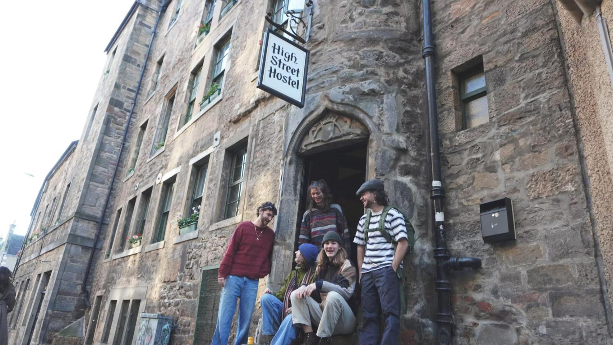 6 Budget Hotels in Grengel Worth Booking in Cologne