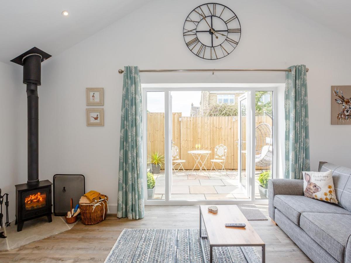 4 Central Holiday Homes Close to Rutherford & Wheeler Ltd