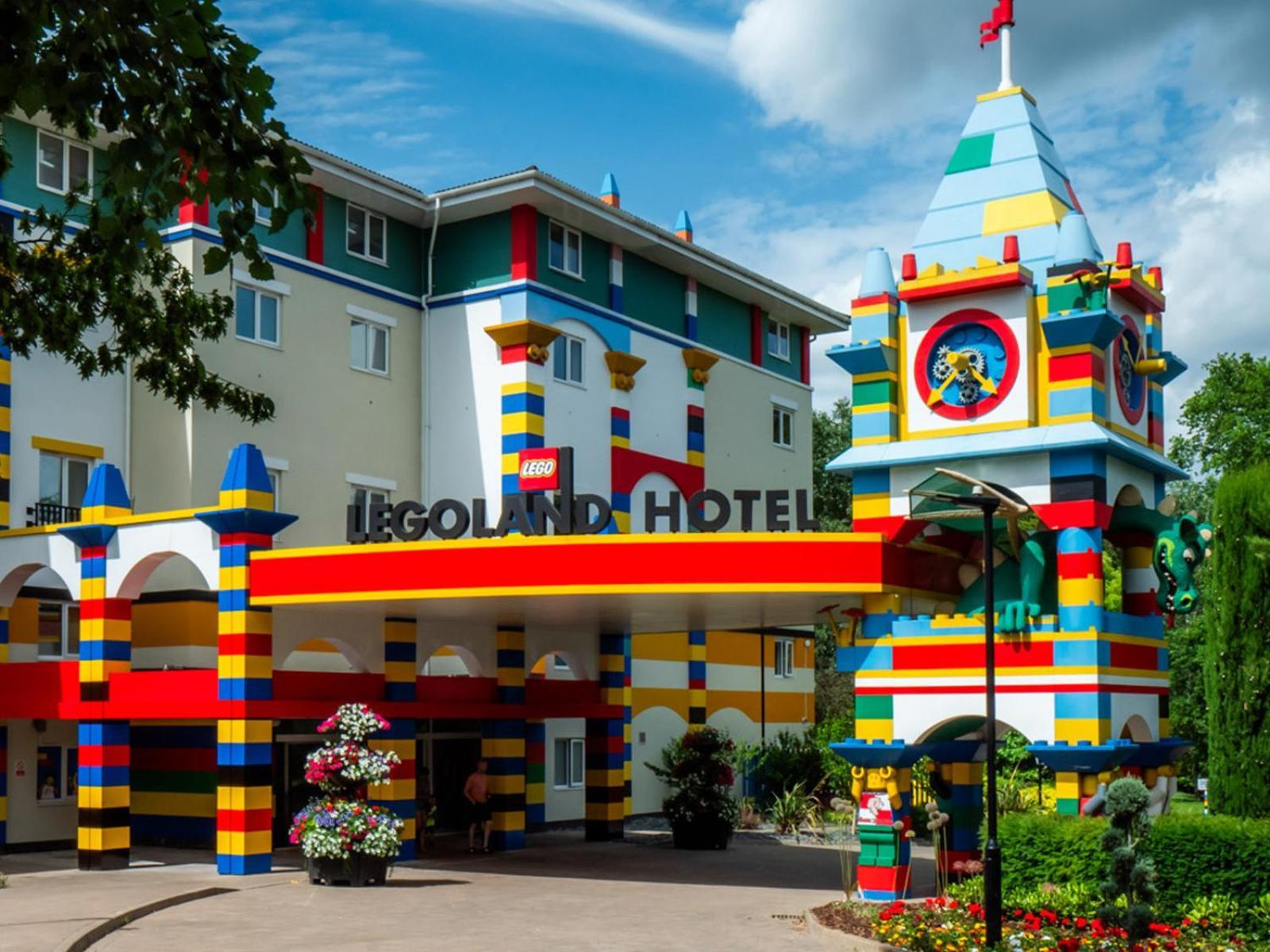 Where to Stay Near Runnymede: 14 Family-Friendly Hotels Reviewed