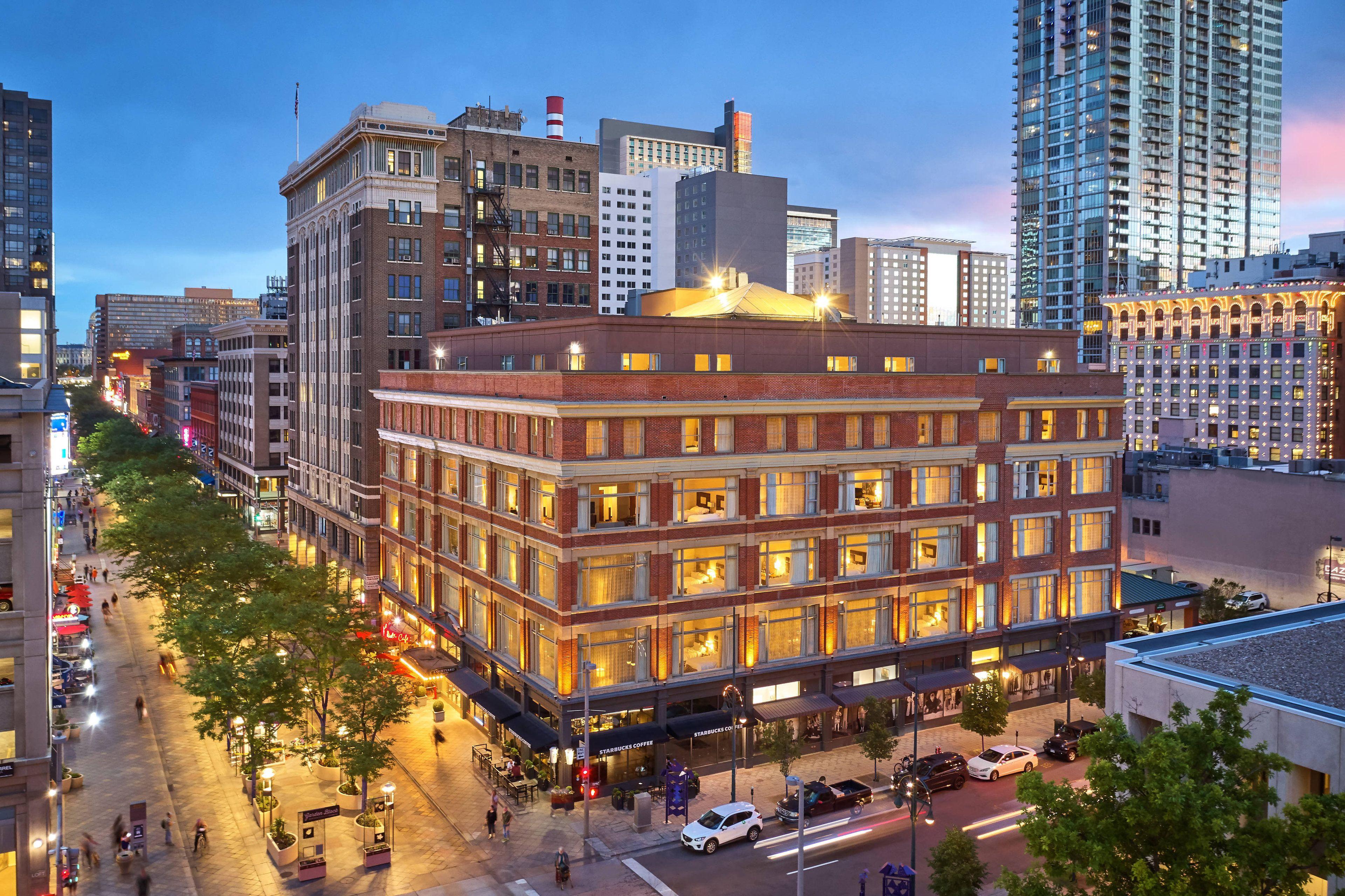 6 Resort Hotels in Downtown Denver Worth Booking