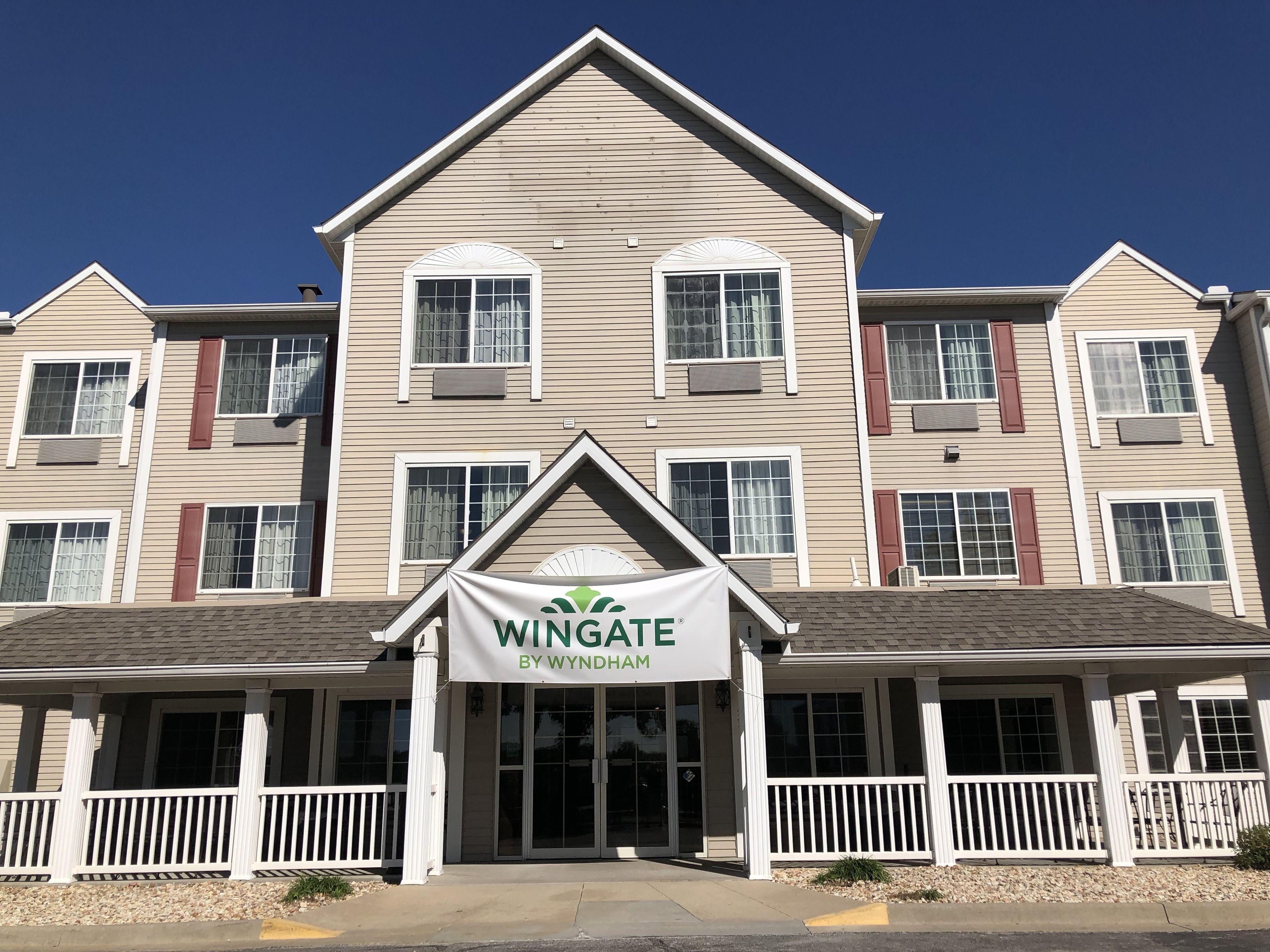 5 Airport-Convenient Hotels Close to Macken Park, KC