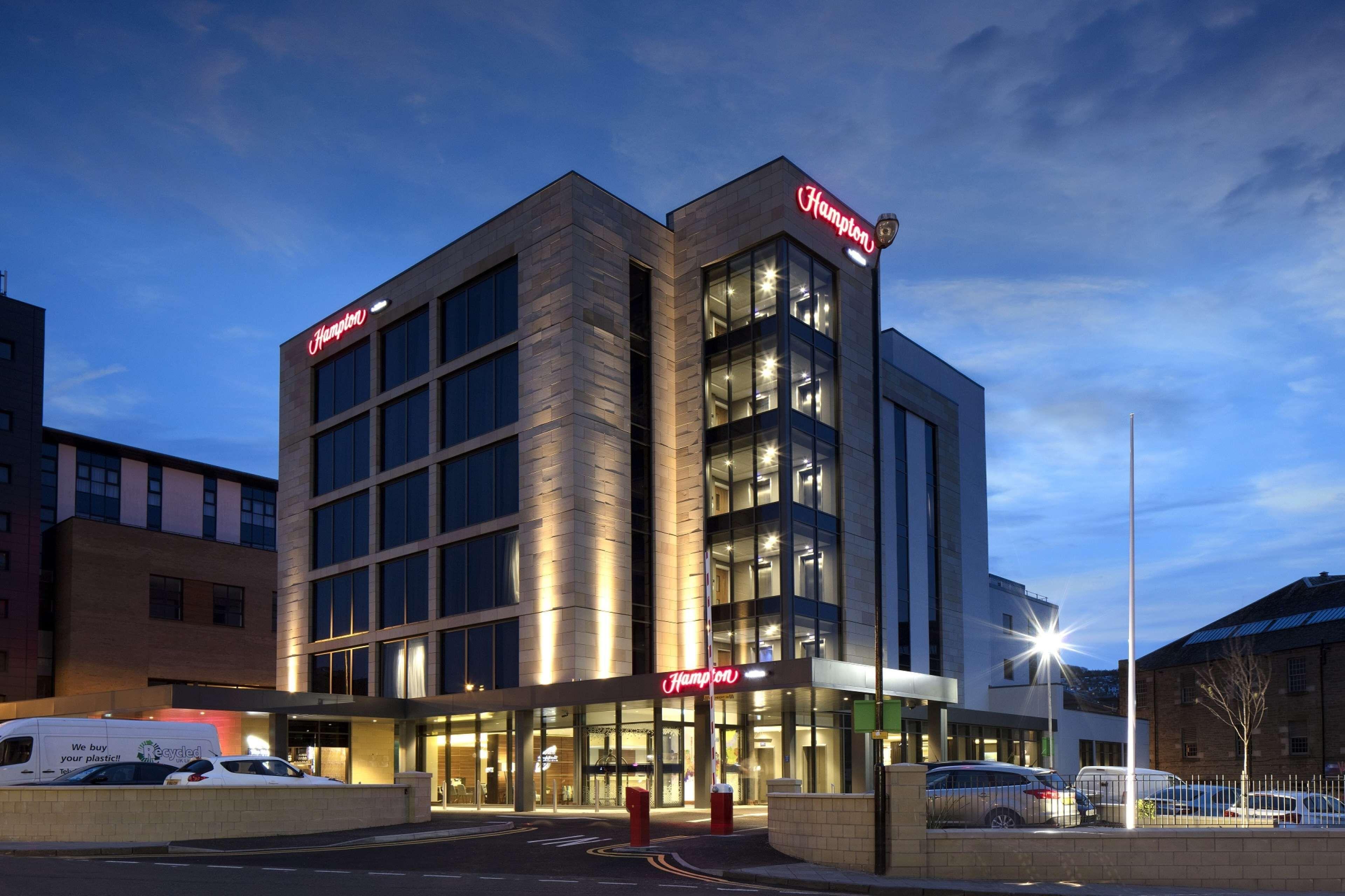 Staying Near St Paul's Cathedral, Dundee: 3 Airport Hotels Compared