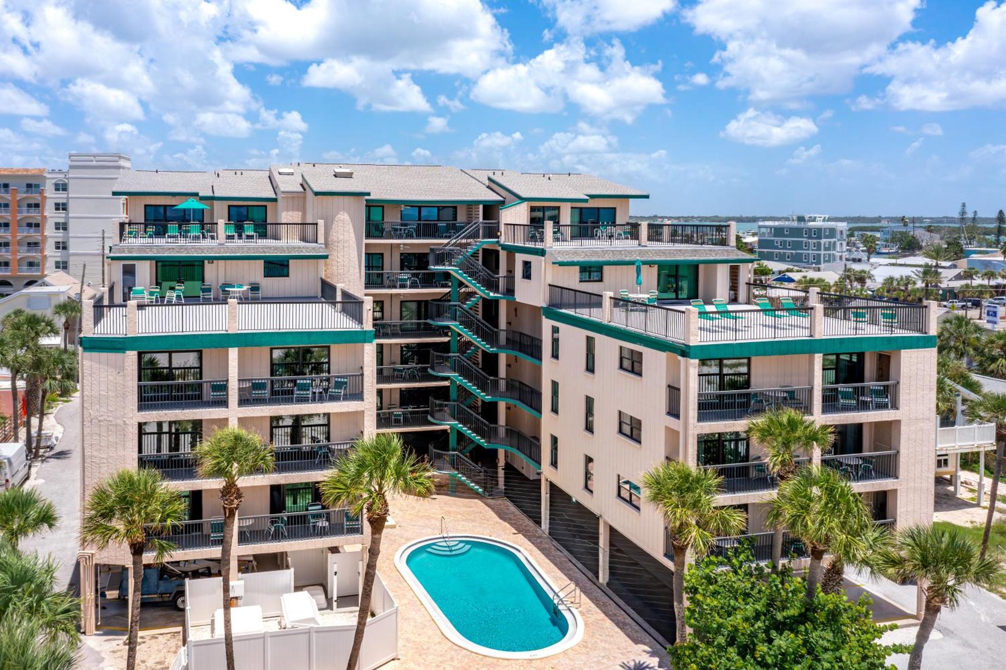 4 Family Hotels Near Pass-a-Grille Worth Booking Now