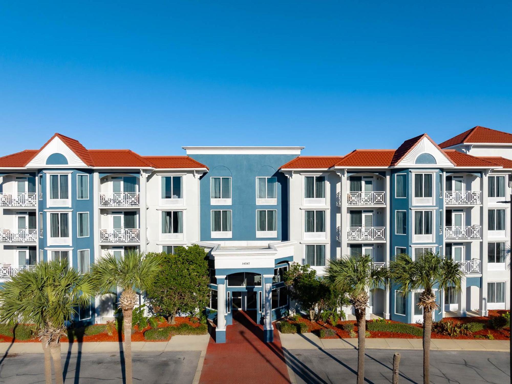4 Business Hotels Close to HarborWalk Village Destin