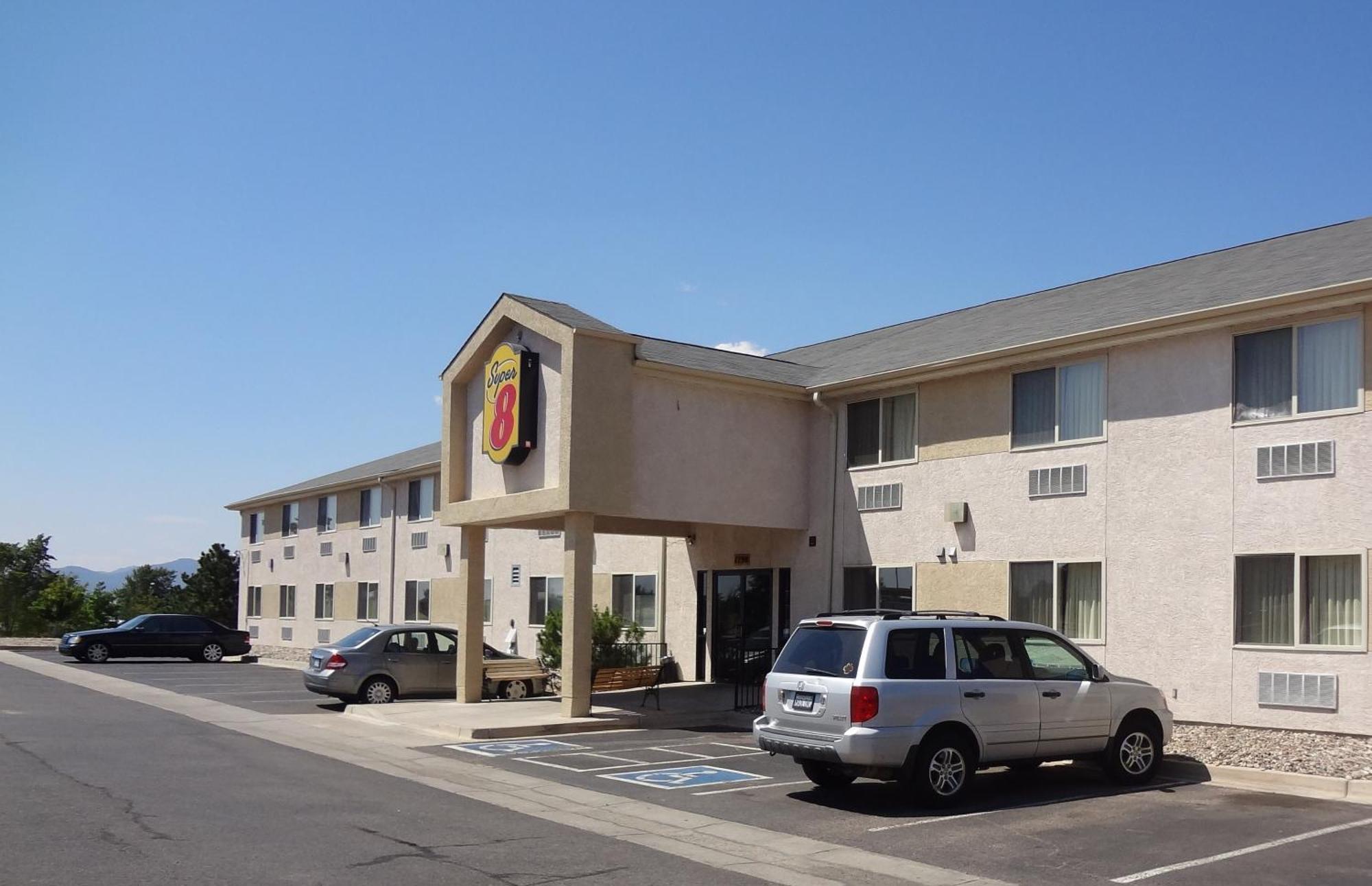 4 Cheap Hotels Near Grand Canyon Park Worth Booking