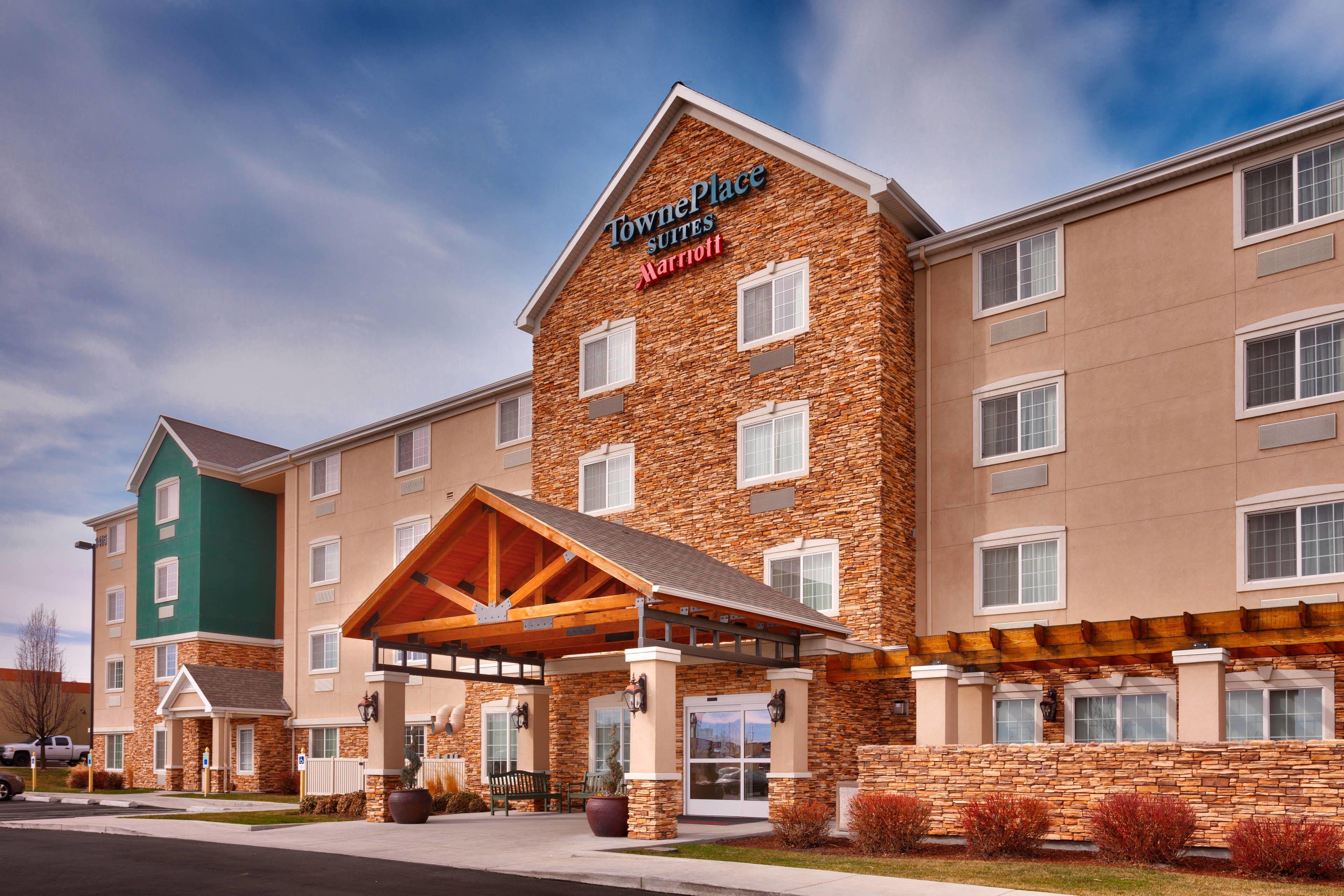 4 Smart 3-Star Hotels Near Idaho State Fairgrounds Worth Booking